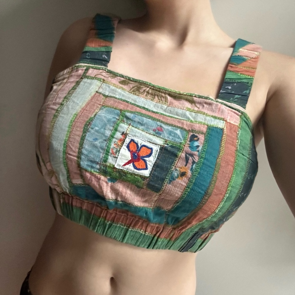 urban outfitters kimchi blue multicolor small crop tank